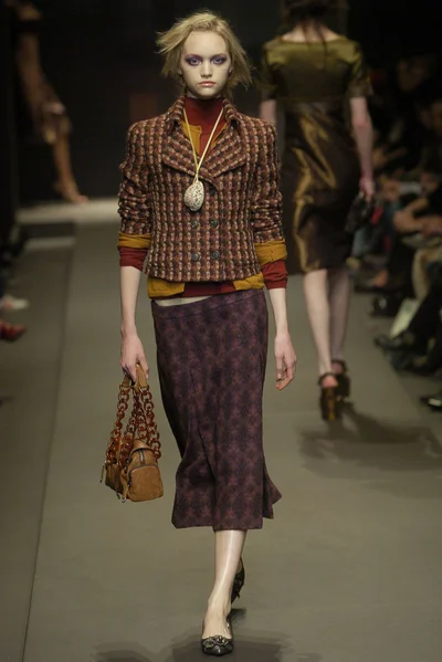 Look 7